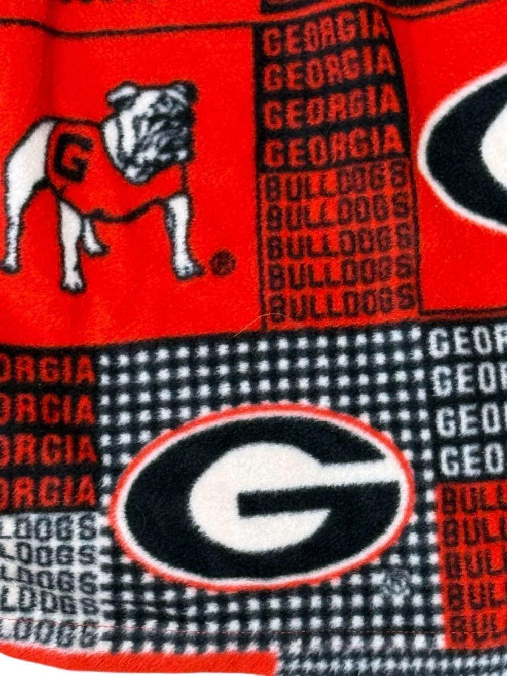 University of Georgia UGA DAWGS Bulldogs Red Team Logo Snuggie Wearable Blanket